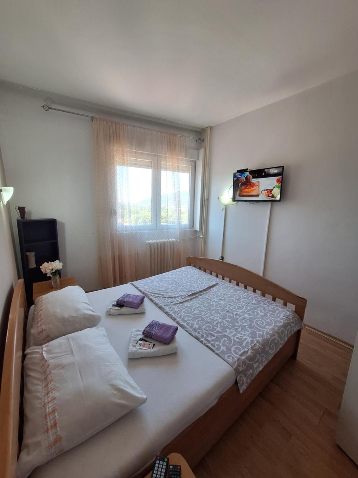 Hotel Konaciste Trstenik Экстерьер фото