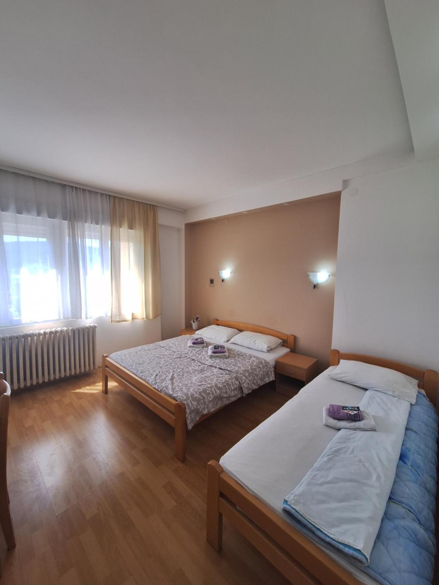 Hotel Konaciste Trstenik Экстерьер фото